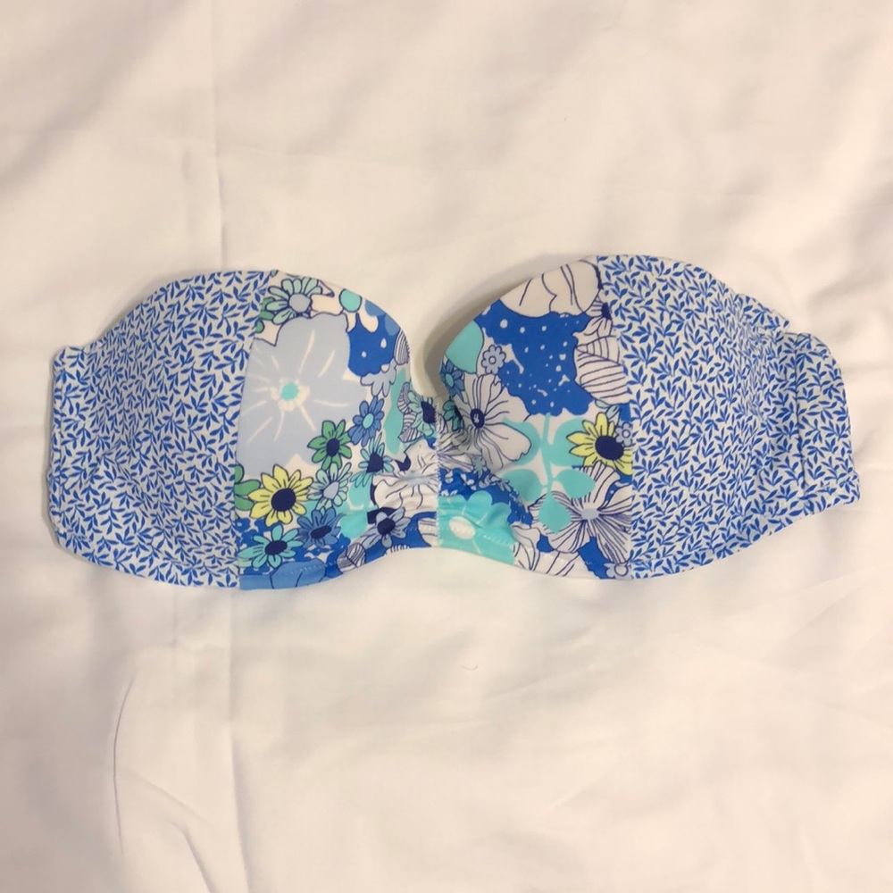Victoria’s Secret Strapless Swim Top 36C